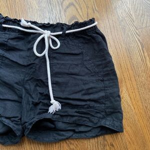 Lou & Grey Black Linen Shorts